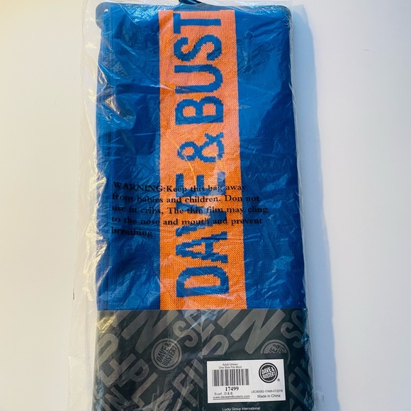 NWT Dave & Busters Logo Scarf Limited Edition Release No Flaws Ships Fast - Picture 3 of 3